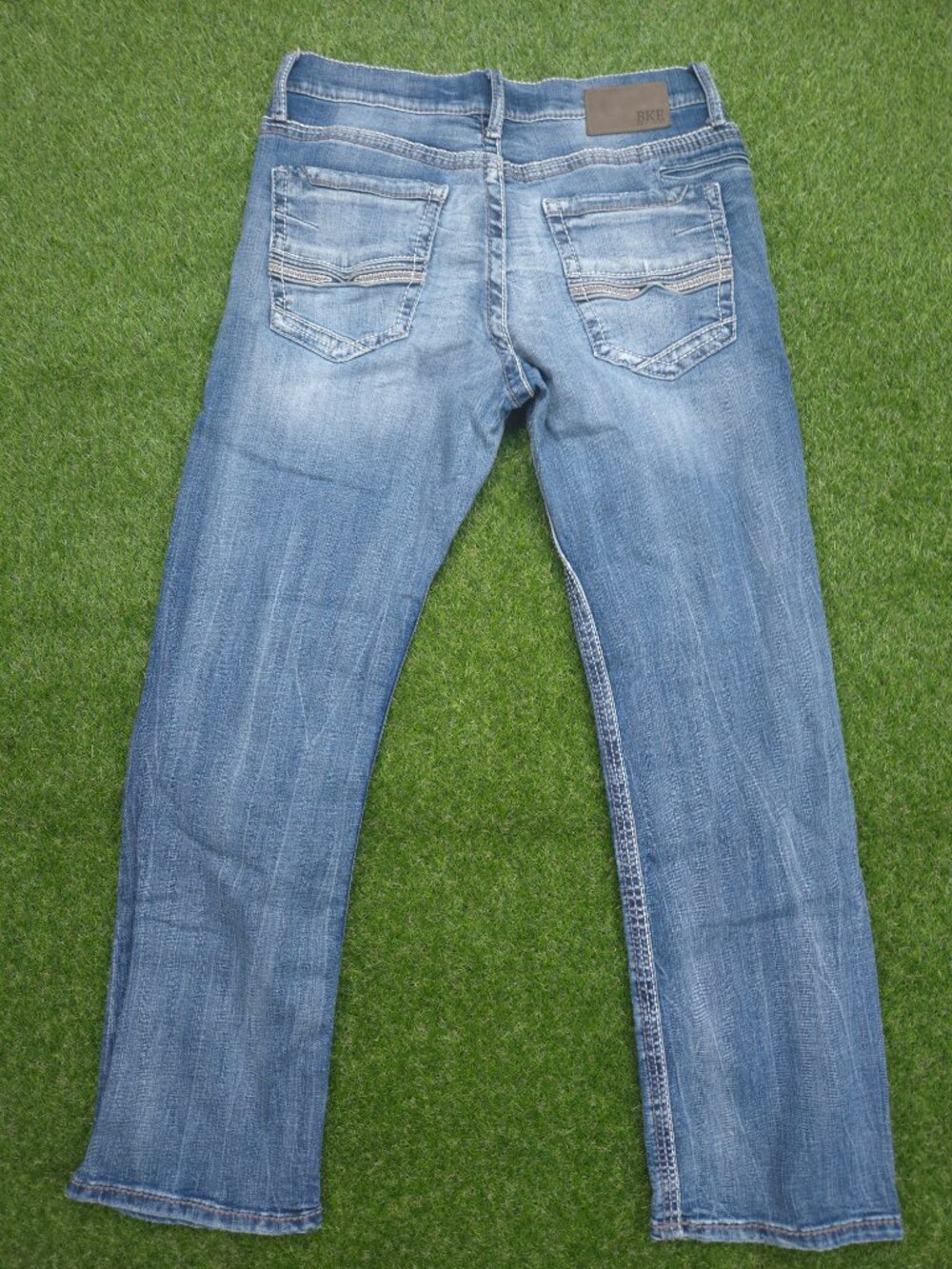 BKE Jake Jeans Mens 32x30 Distressed Straight Leg Stretch Whiskered Western
